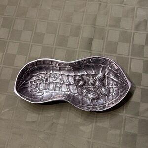 Wilton Armetale Peanut Dish